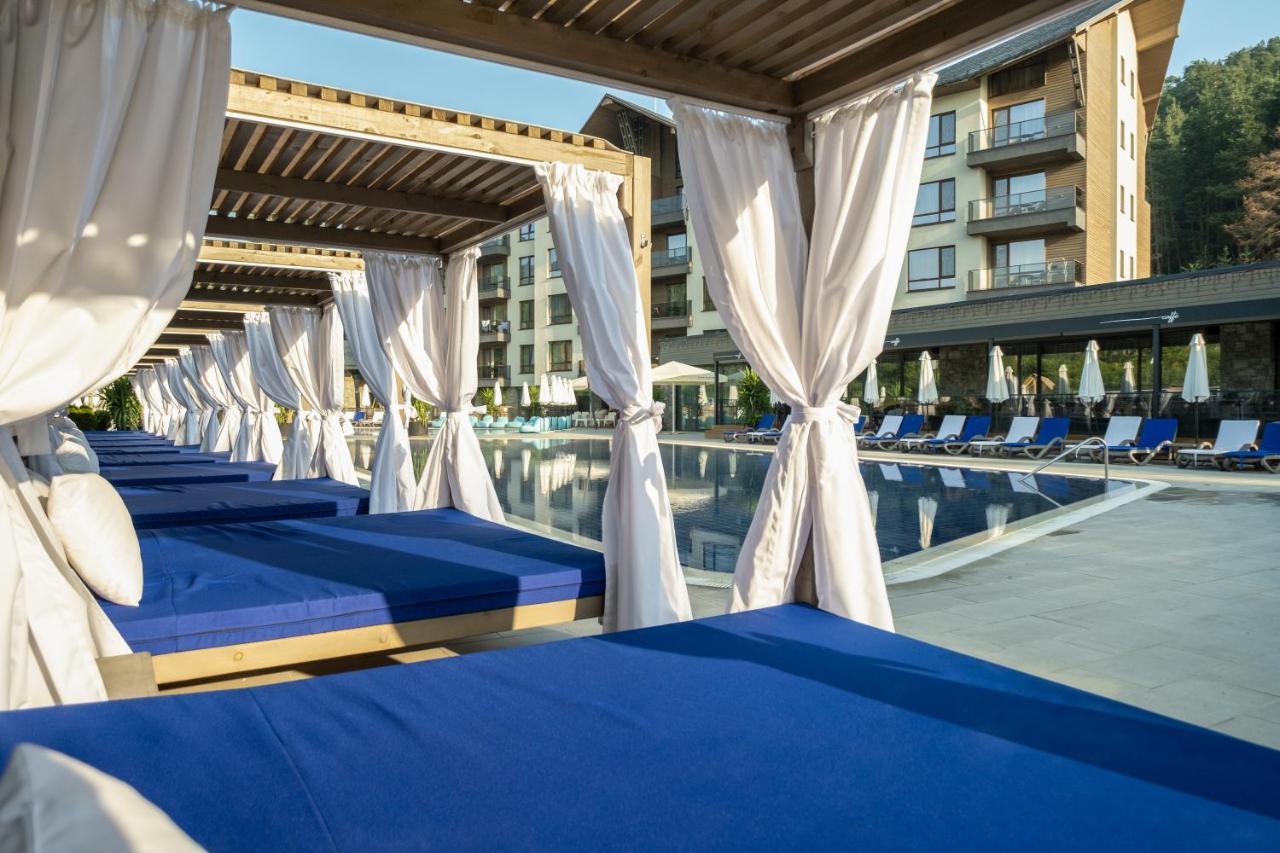 Hotel Arte Spa & Park Velingrad Eksteriør billede The pool at the Wynn