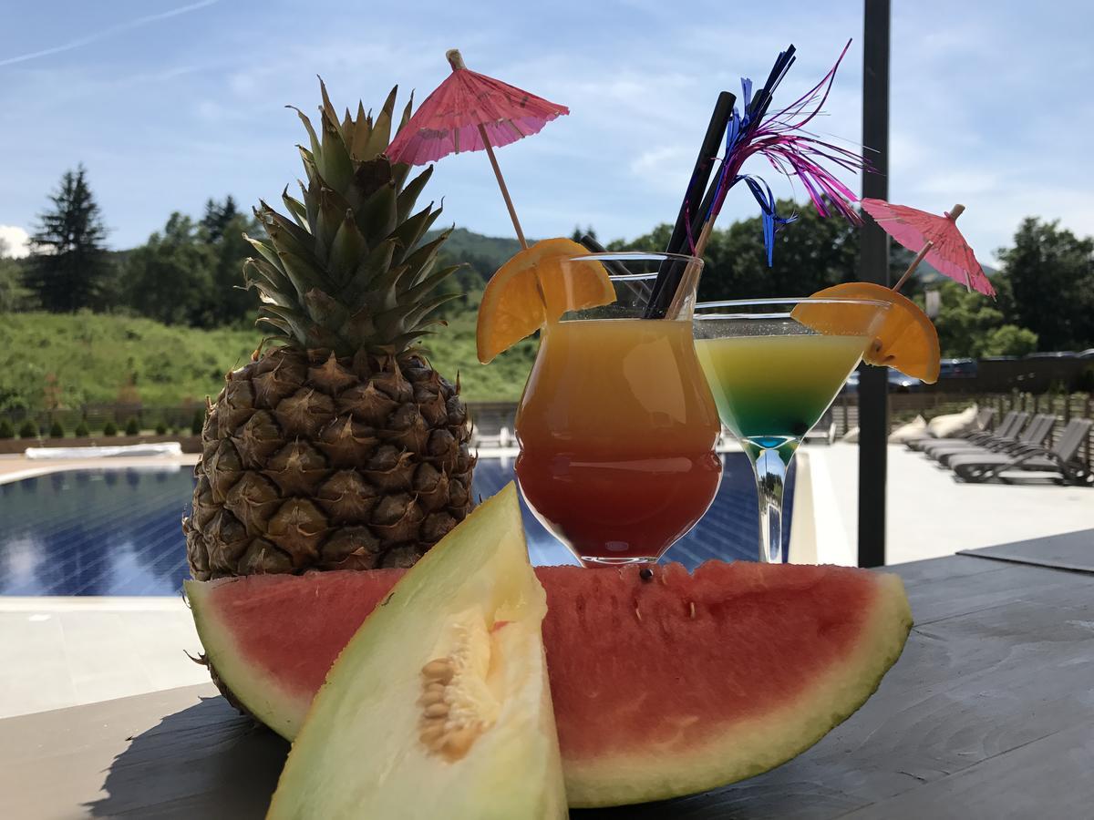 Hotel Arte Spa & Park Velingrad Eksteriør billede A watermelon cooler